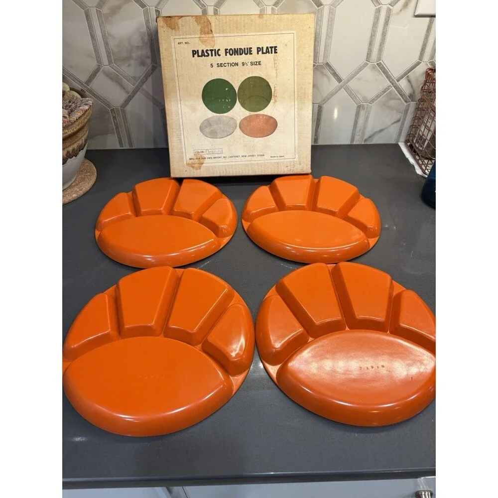 Vintage Plastic Divided 9